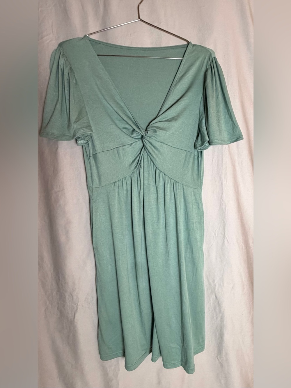 Women’s Sage Green Twist Front Empire Waist Dress Size M Flutter Sleeve